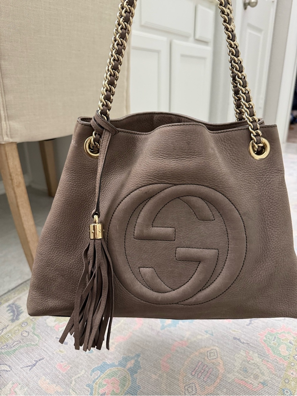 Gucci Soho Grey Field in taupe suede